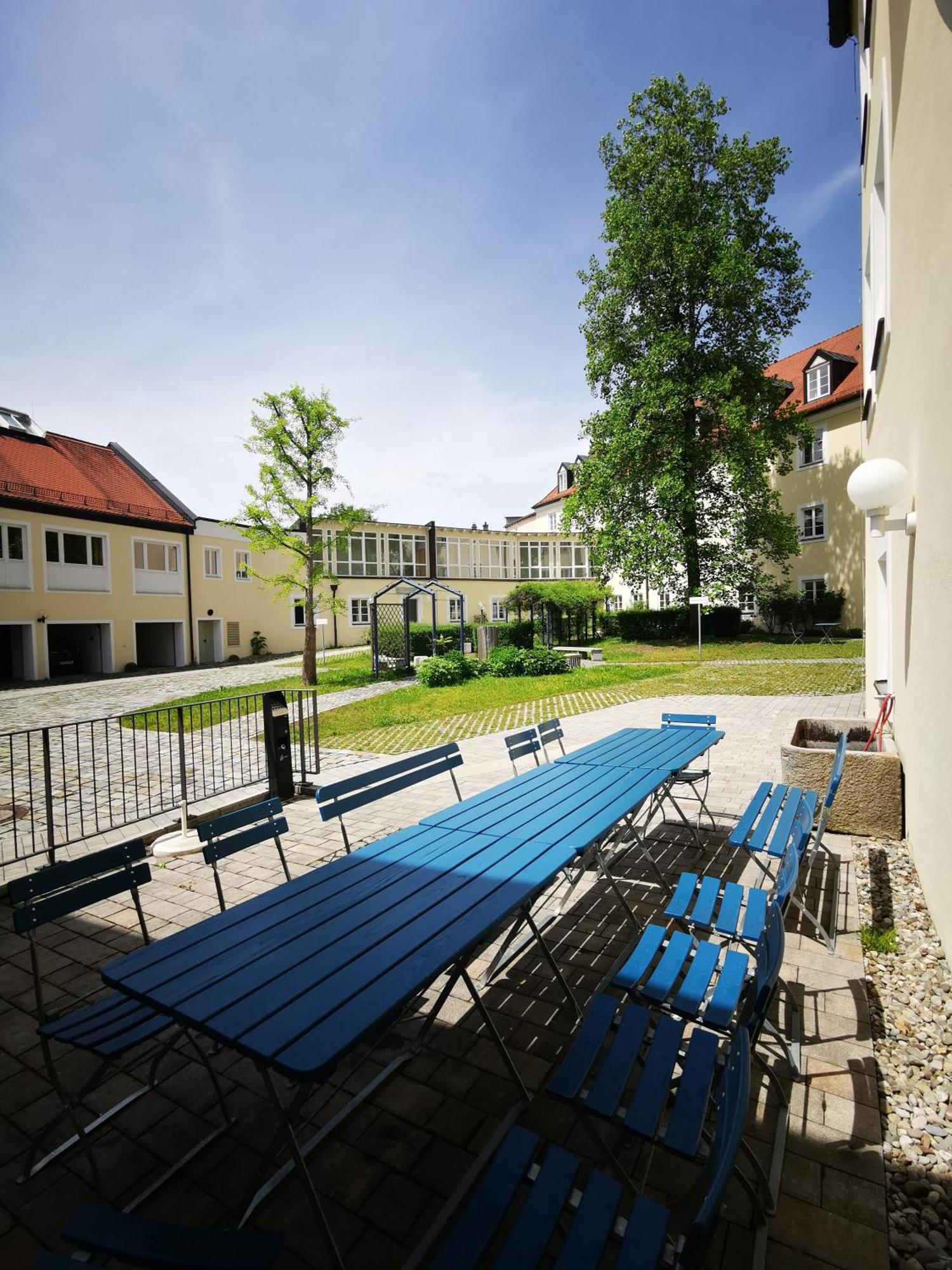 Отель Haus Der Begegnung Heilig Geist Бургхаузен Экстерьер фото
