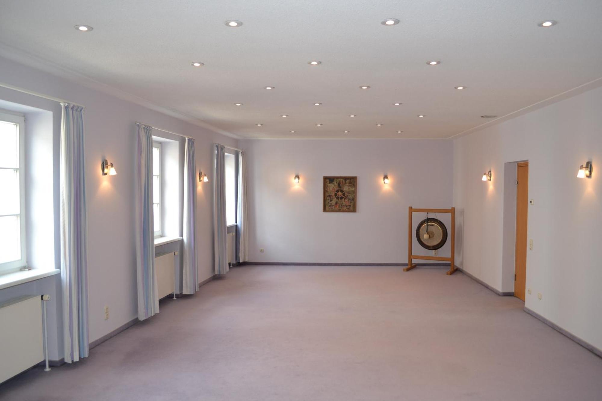 Отель Haus Der Begegnung Heilig Geist Бургхаузен Экстерьер фото