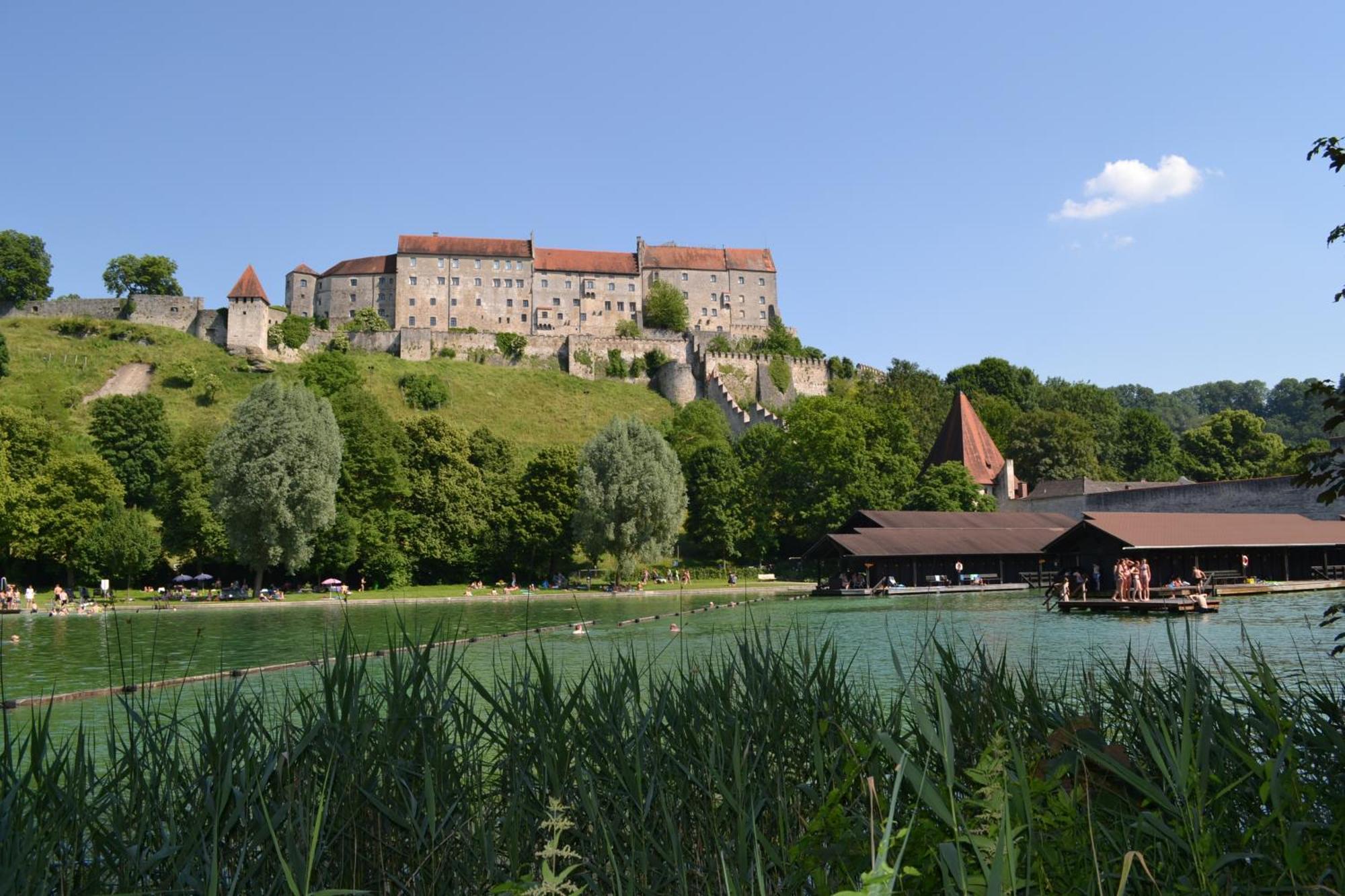 Отель Haus Der Begegnung Heilig Geist Бургхаузен Экстерьер фото