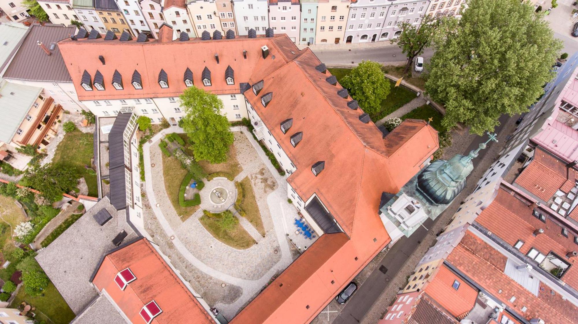 Отель Haus Der Begegnung Heilig Geist Бургхаузен Экстерьер фото